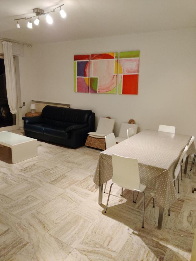 Appartamento Nelly - Per 4 Persone - Caray Park - Sale Marasino - Lago D'Iseo มาโรเน ภายนอก รูปภาพ