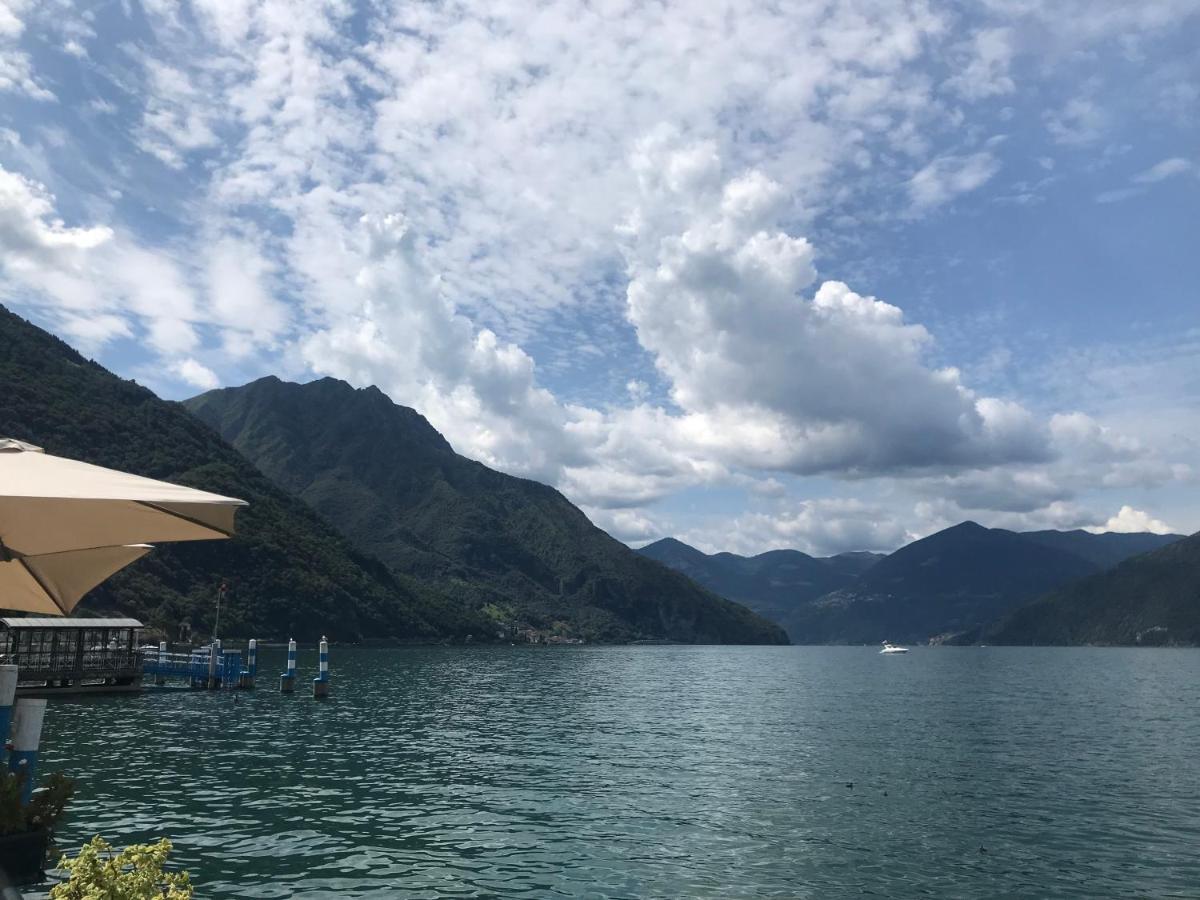 Appartamento Nelly - Per 4 Persone - Caray Park - Sale Marasino - Lago D'Iseo มาโรเน ภายนอก รูปภาพ