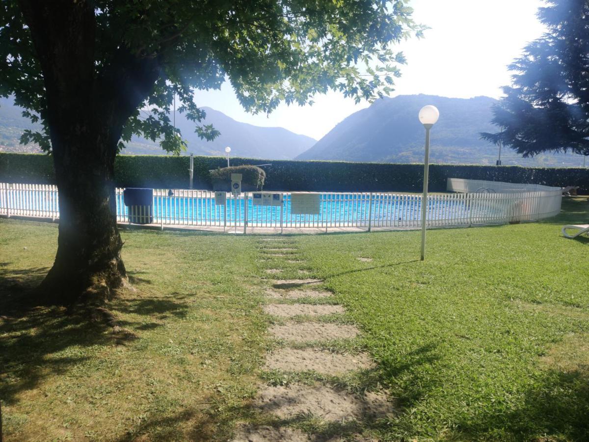 Appartamento Nelly - Per 4 Persone - Caray Park - Sale Marasino - Lago D'Iseo มาโรเน ภายนอก รูปภาพ